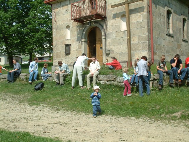 Idąc bez celu, nie pilnując drogi